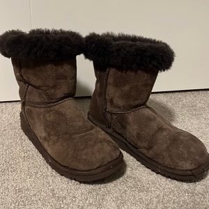 Brown Ugg Boots (5)